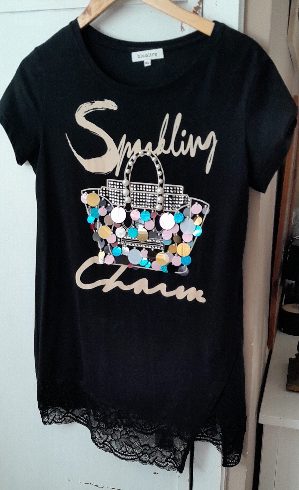 Prachtige stretch T-shirt met pailletten medium., Made in Italy, Ophalen of Verzenden, Zo goed als nieuw, Maat 38/40 (M)