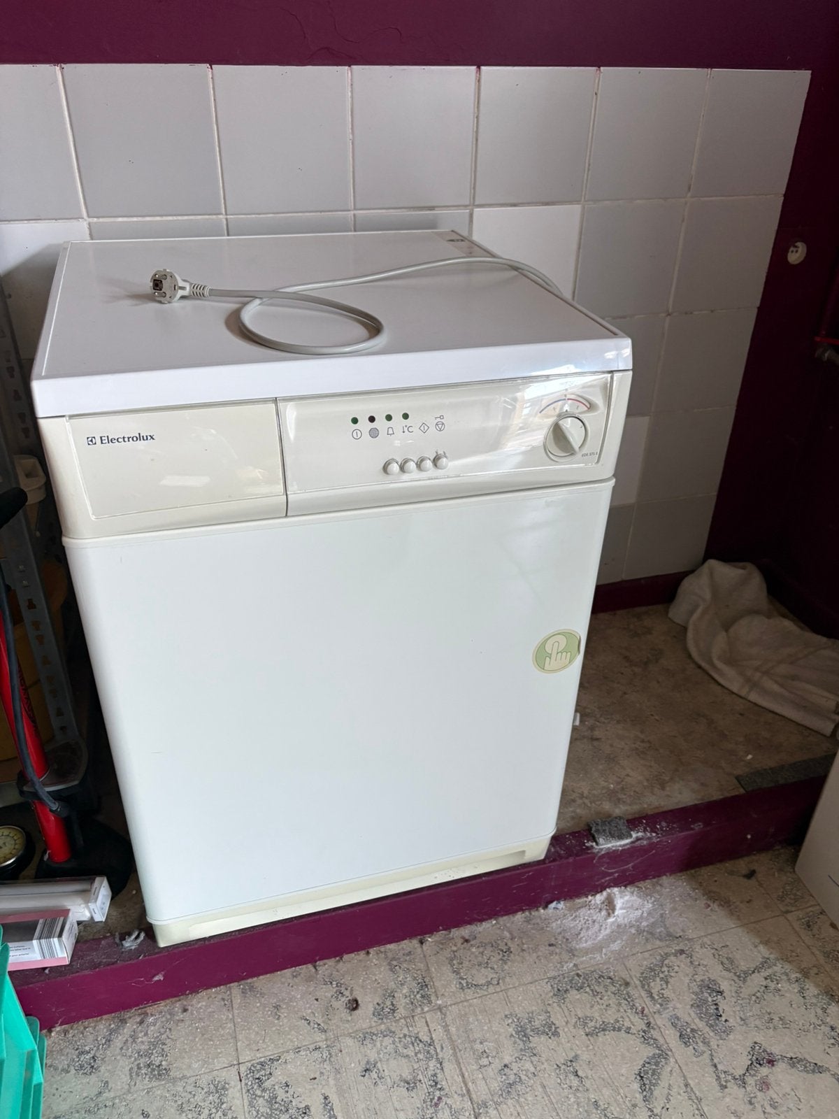 Armoire de séchage, Enlèvement, Comme neuf, Élévateur, À condensation