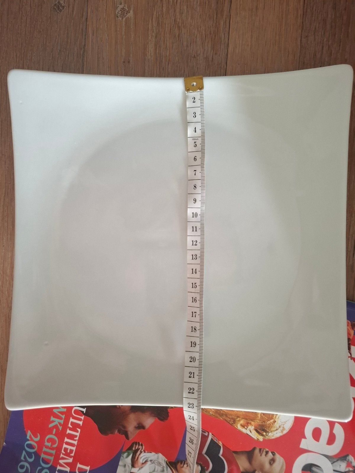 8 witte borden 22cm, Ophalen of Verzenden, Bord(en)