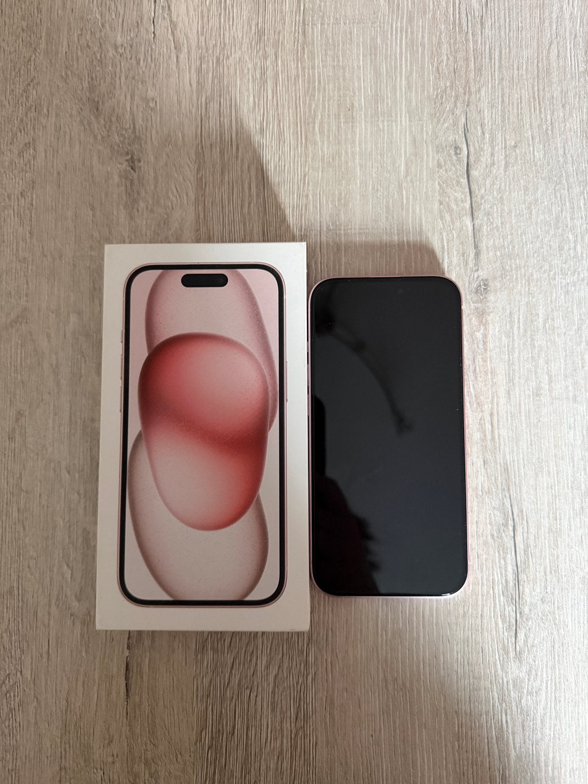 iPhone 15 256gb rose, IPhone 15, Enlèvement ou Envoi, Rose, Utilisé