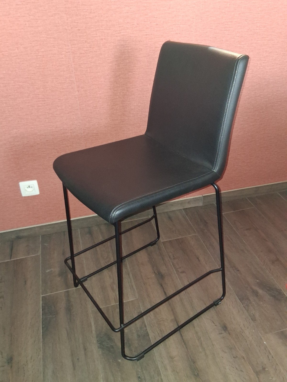 4 hoge keukenstoelen, Ophalen, Gebruikt, 60 tot 90 cm, Leer