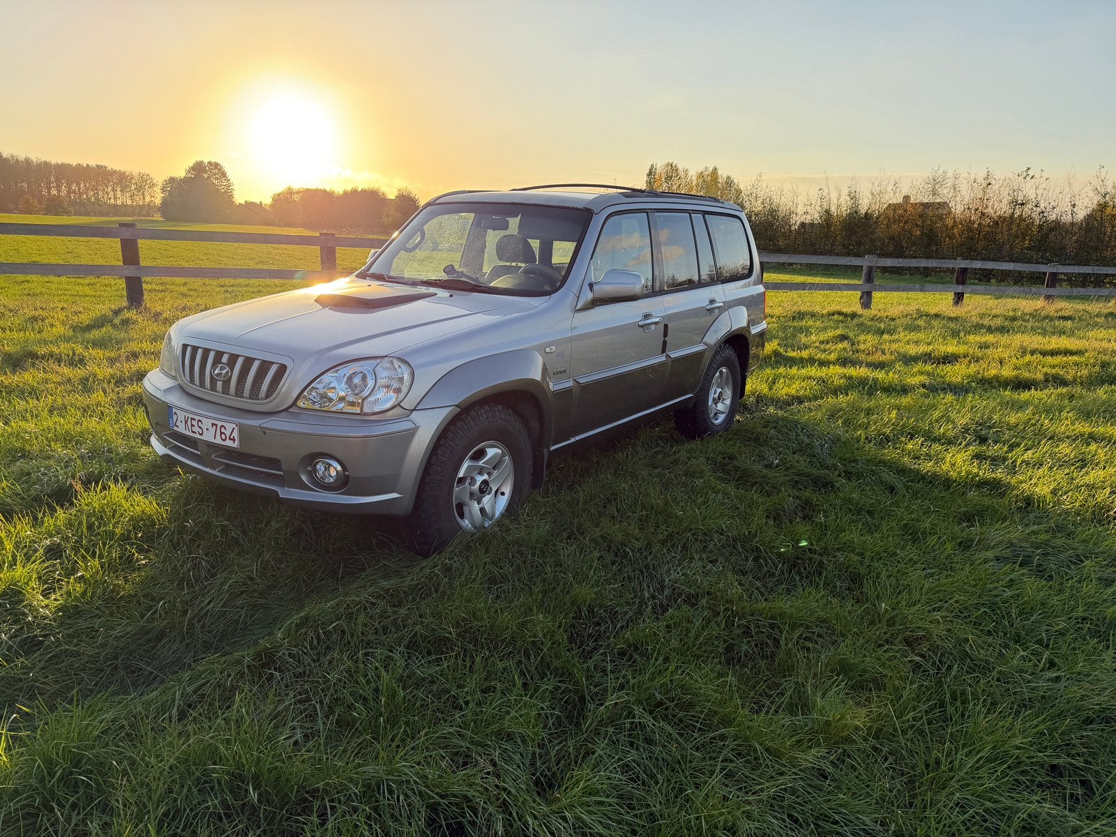 Hyundai terracan 4x4 automaat 2.9 diesel, Auto's, Automaat, Zwart, Leder, Bedrijf