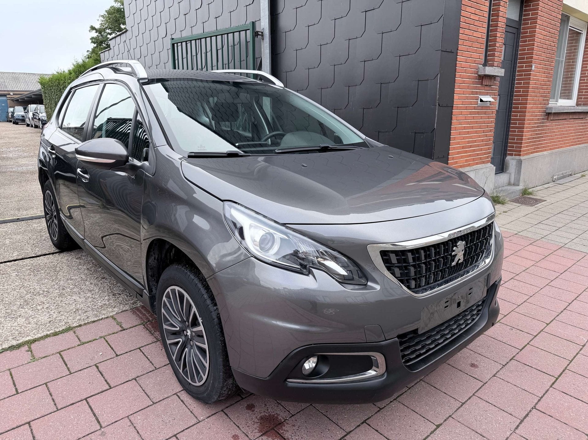 Peugeot 2008 1.2 I EDITION ACTIVE | AIRCO | NAVI | CRUISE, Autos, Argent ou Gris, Achat, Euro 6, 82 ch