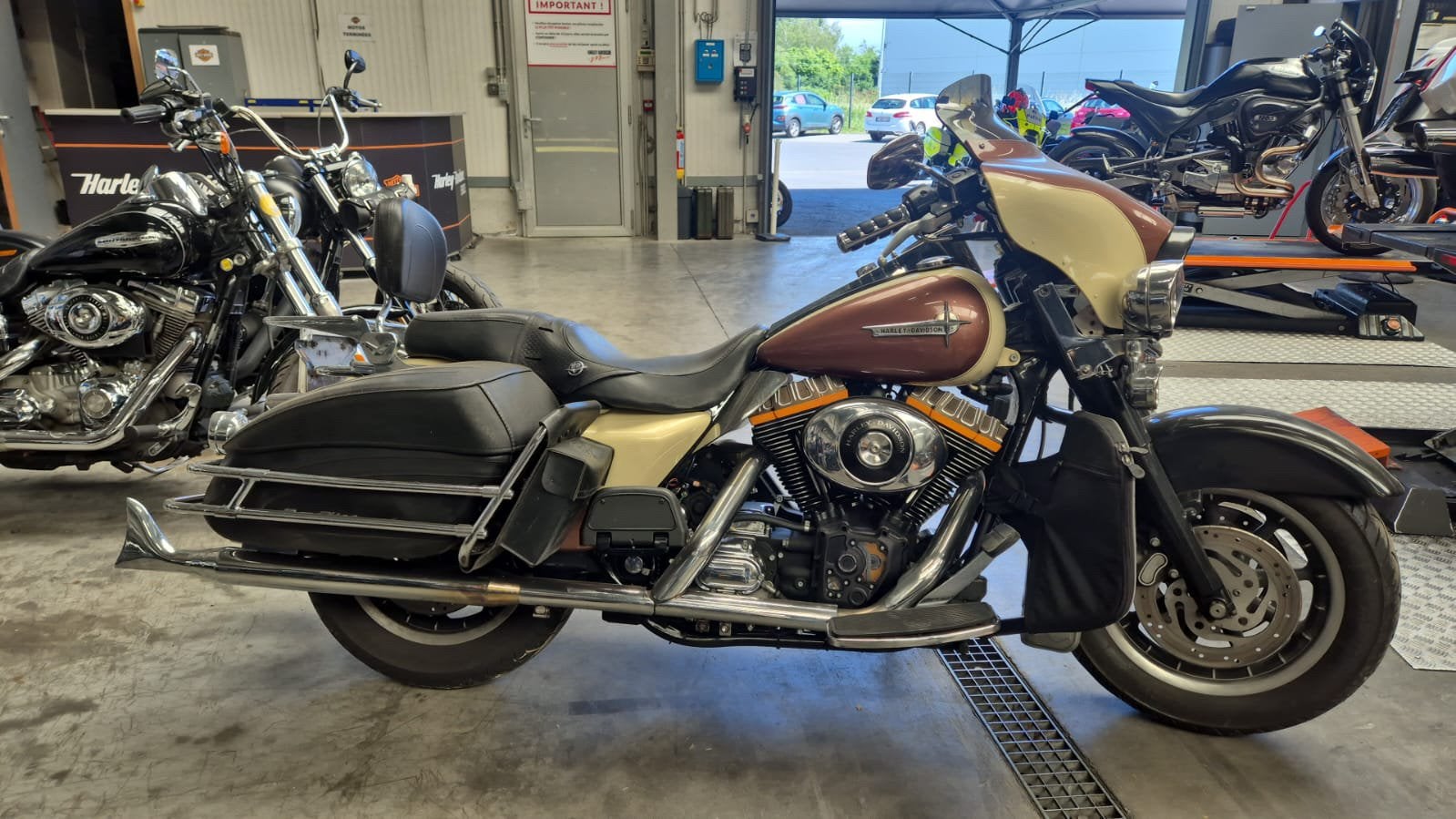 Harley Davidson road king 2006 20.000km 1450cc stage 2, Motos, Motos | Harley-Davidson, Particulier