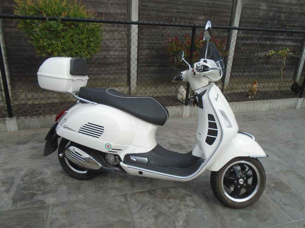 Vespa 300ie gts super, 10-2018, 4900km! koopje 3750€, Ophalen, Overige modellen, 300 cc, Benzine
