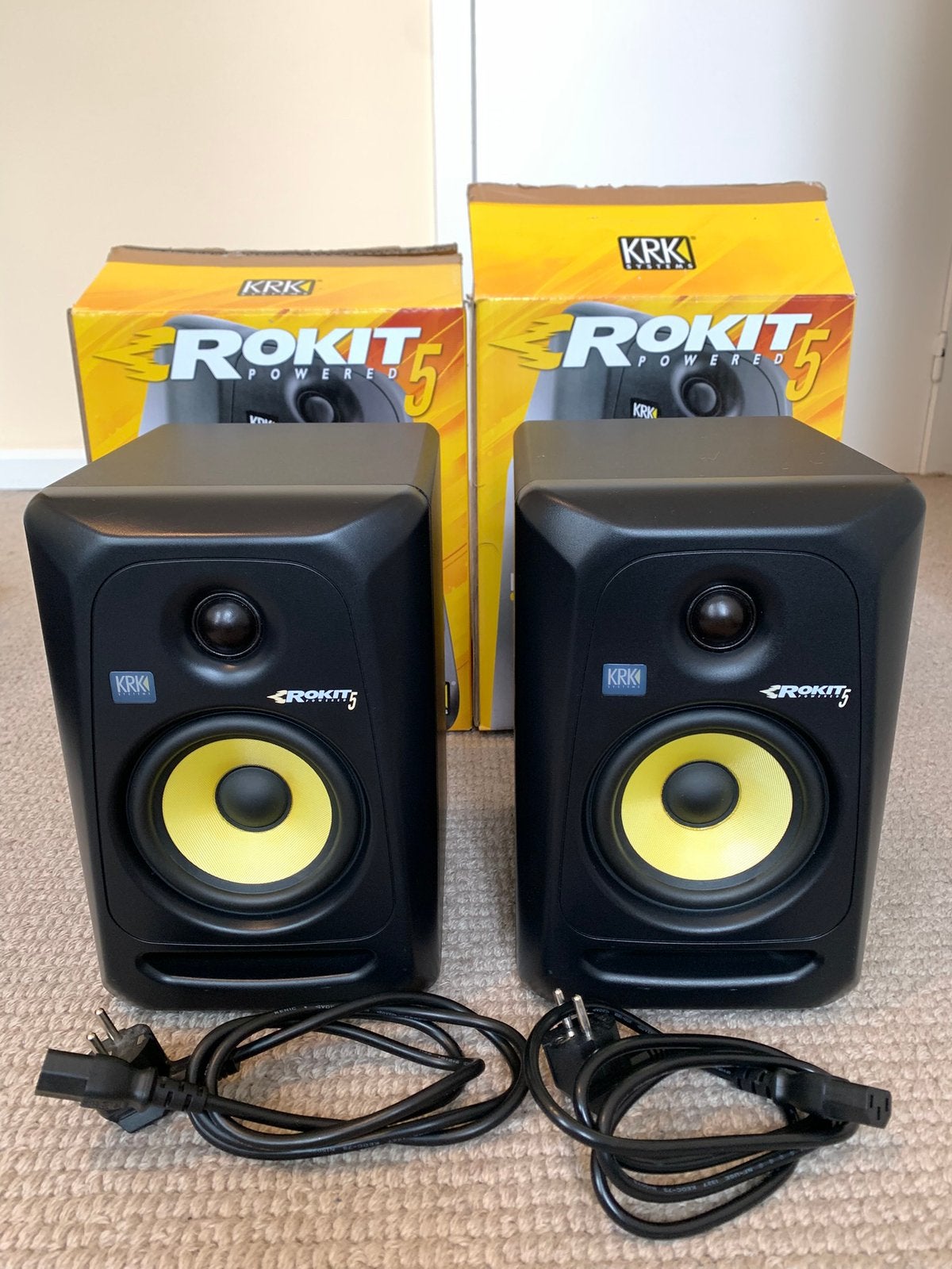 2 KRK Rokit 5 G3 Powered studiomonitoren, TV, Hi-fi & Vidéo, Enceintes, Moniteur de studio, Câbles inclus, 60 à 120 watts, Utilisé
