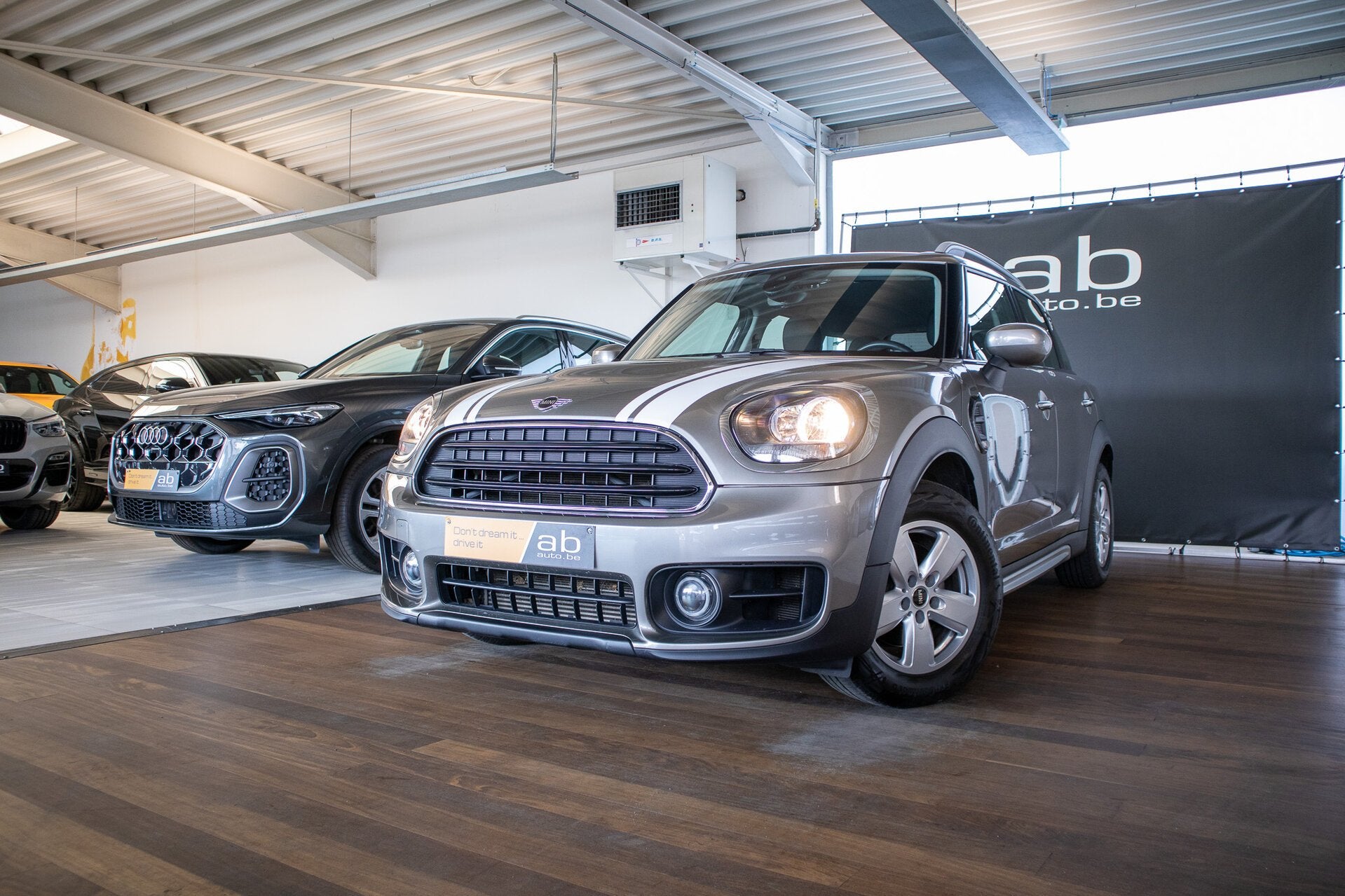 MINI Cooper Countryman MINI Countryman Cooper 2020 | Camera, Argent ou Gris, Achat, 0 cylindres, 1499 cm³