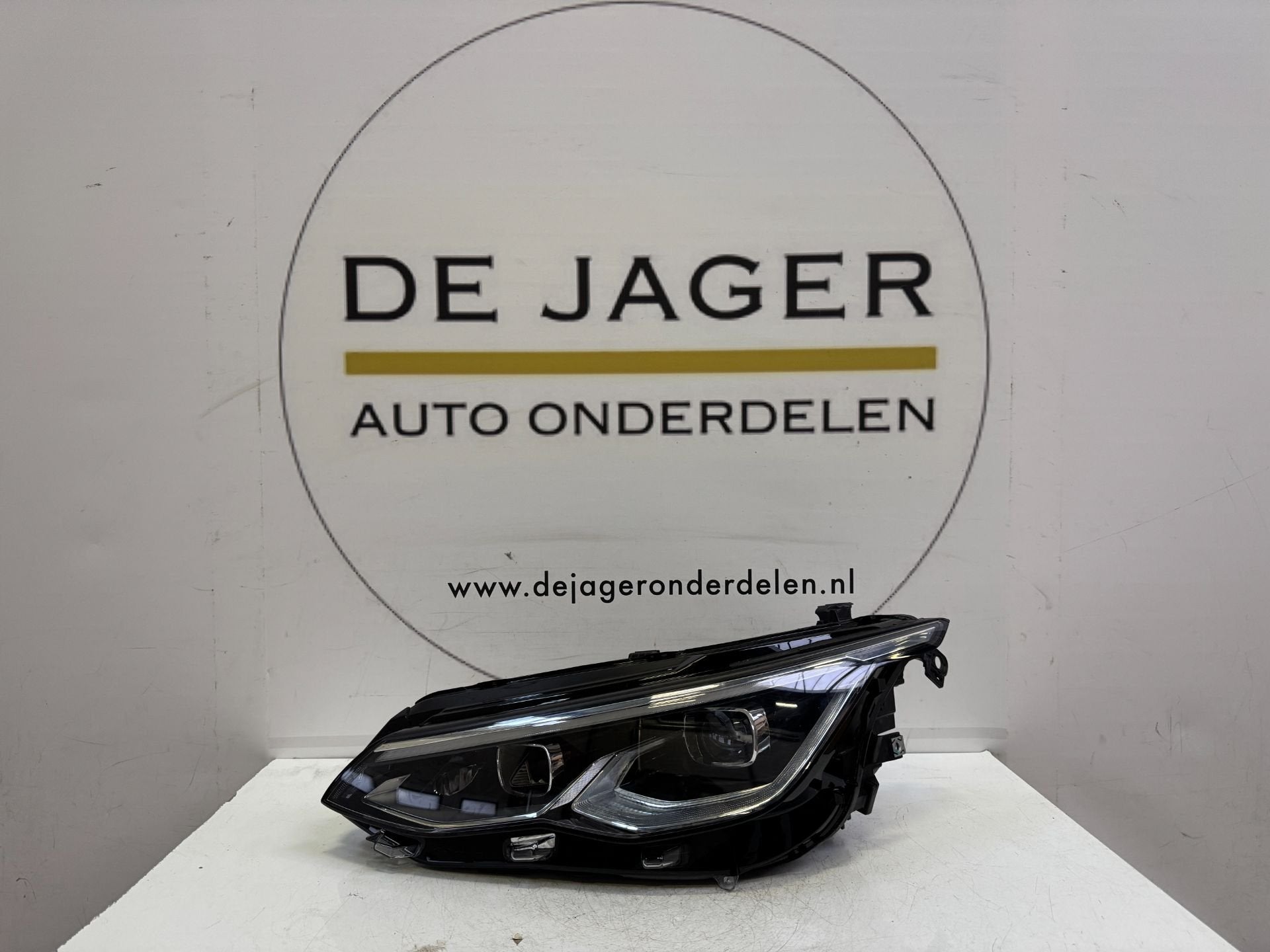 VW GOLF 8 VIII CLIGNOTANT FULL LED IQ LIGHT LINKS 5H1941035, Volkswagen, Volkswagen AG, Vw@volkswagen.de, Utilisé