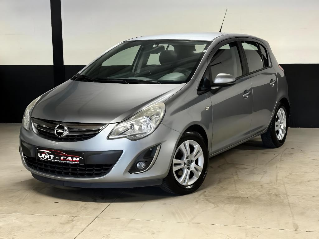 OPEL CORSA 1.2i BENZINE /NAVI /AIRCO/115.000KM/GEKEURD/LEZ✅, Auto's, Opel, Voorwielaandrijving, Euro 5, Stof, 1229 cc