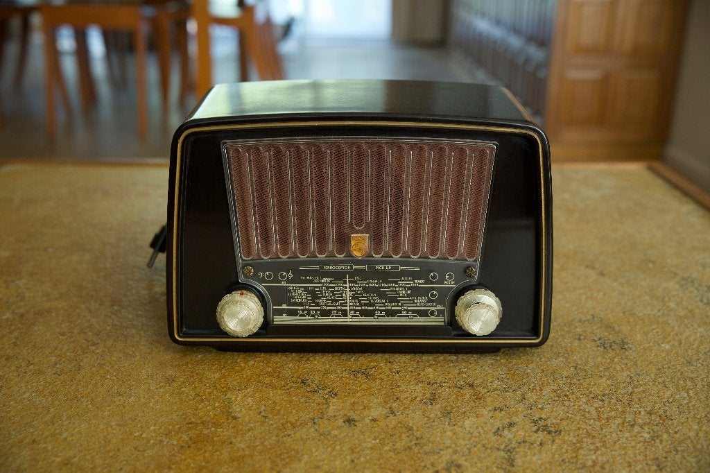 Antieke Radio (Phillips BX230U), Enlèvement, Radio