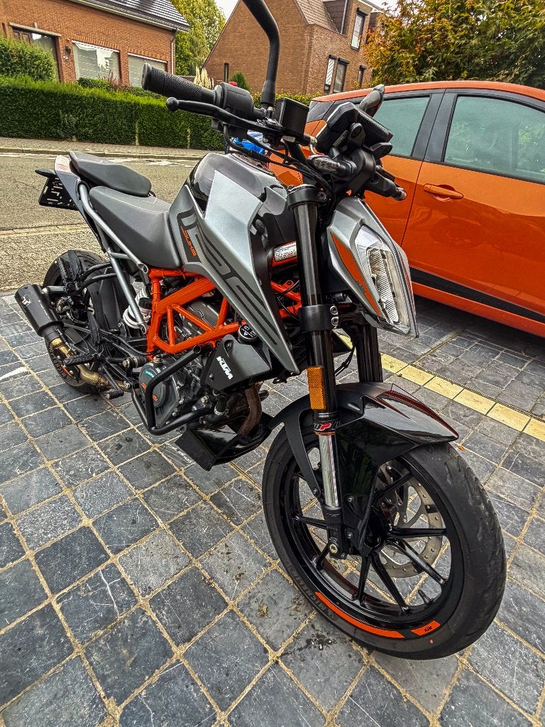 KTM Duke 125cc met tuning, Motos, ABS, Occasion, Jusqu'à 11 kW, Permis Moto A1 minimum