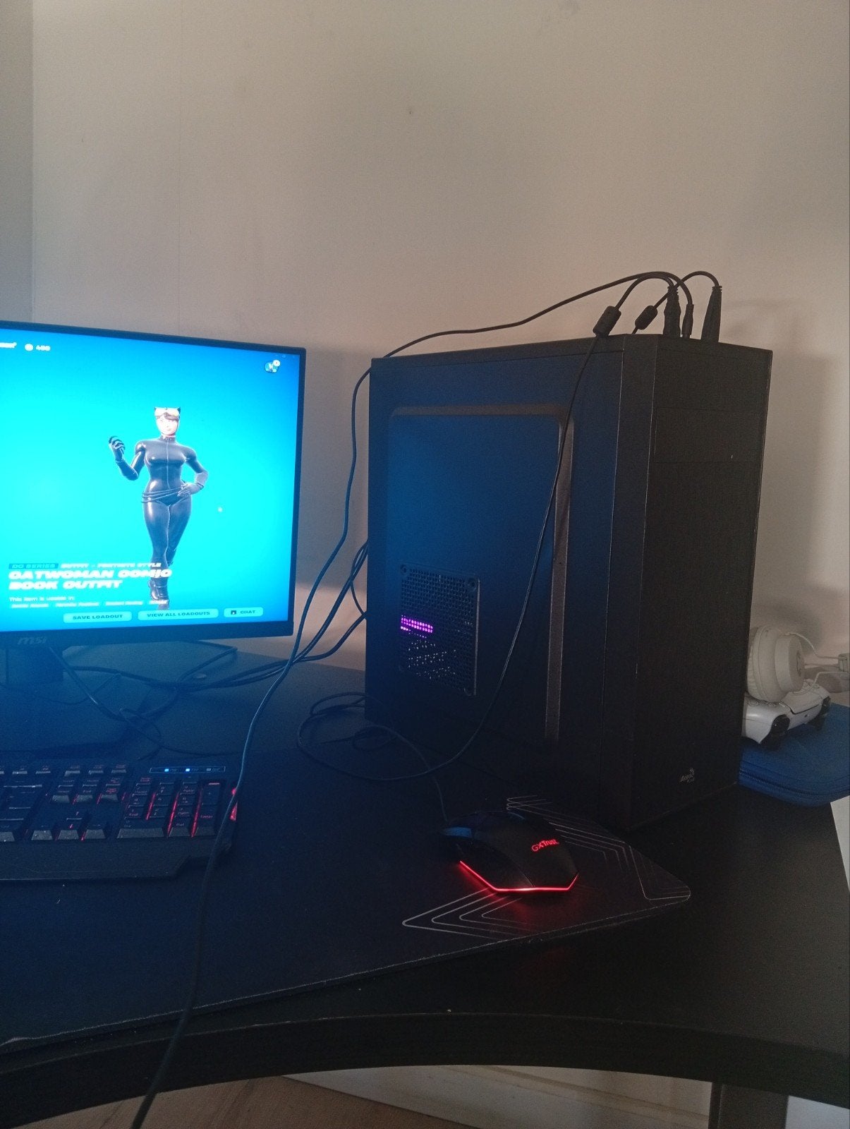 Gaming pc en gaming monitor te koop dm voor meer info, Informatique & Logiciels, Ordinateurs de bureau, Enlèvement, 8 GB, Gaming