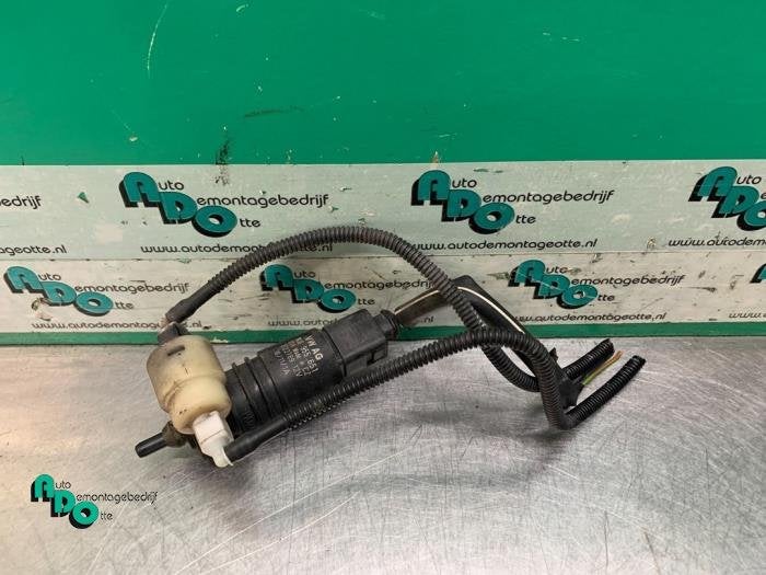 Pompe lave-glace avant d'un Seat Ibiza (Ibiza 08-), Autos : Pièces & Accessoires, -, 3 mois de garantie, Utilisé, -
