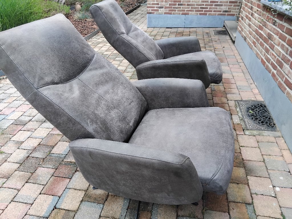 2 neerklapbare fauteuils met zwarte spinpoot nieuwstaat, Ophalen, Zo goed als nieuw