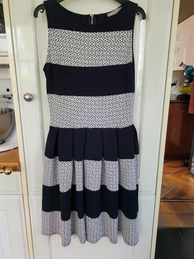 blauw kleed small, Kleding | Dames, Blauw, Ophalen of Verzenden, Zo goed als nieuw, Knielengte