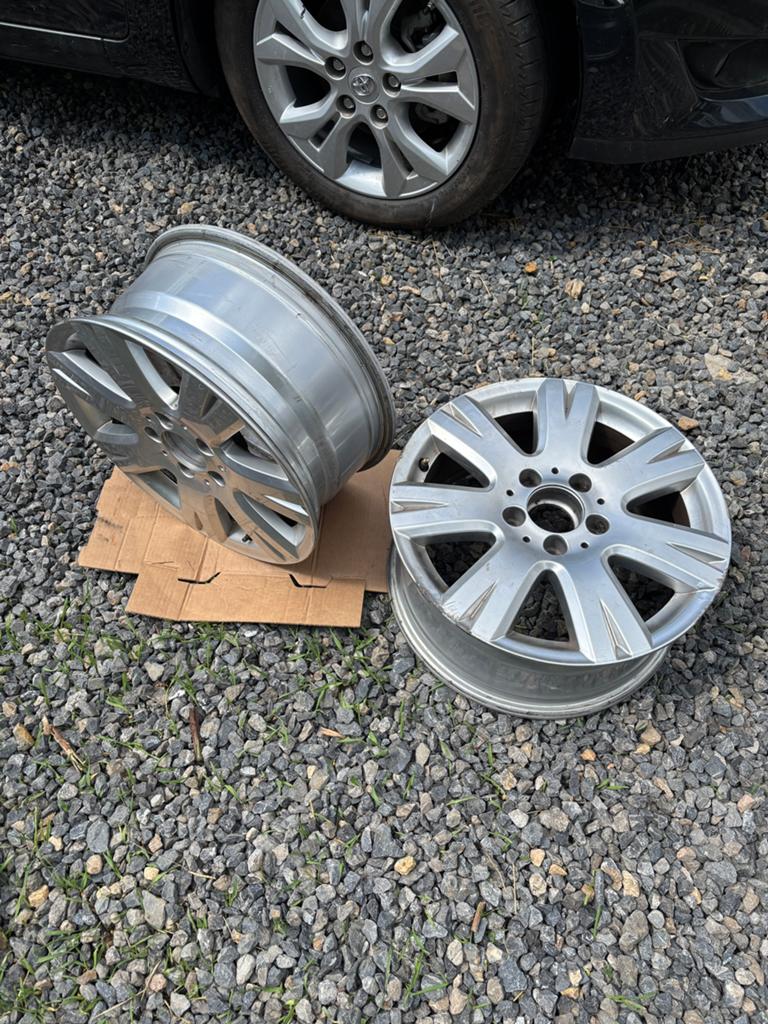 2 aluminium velgen van Mercedes - onthuld, Auto-onderdelen, Banden en Velgen, Ophalen