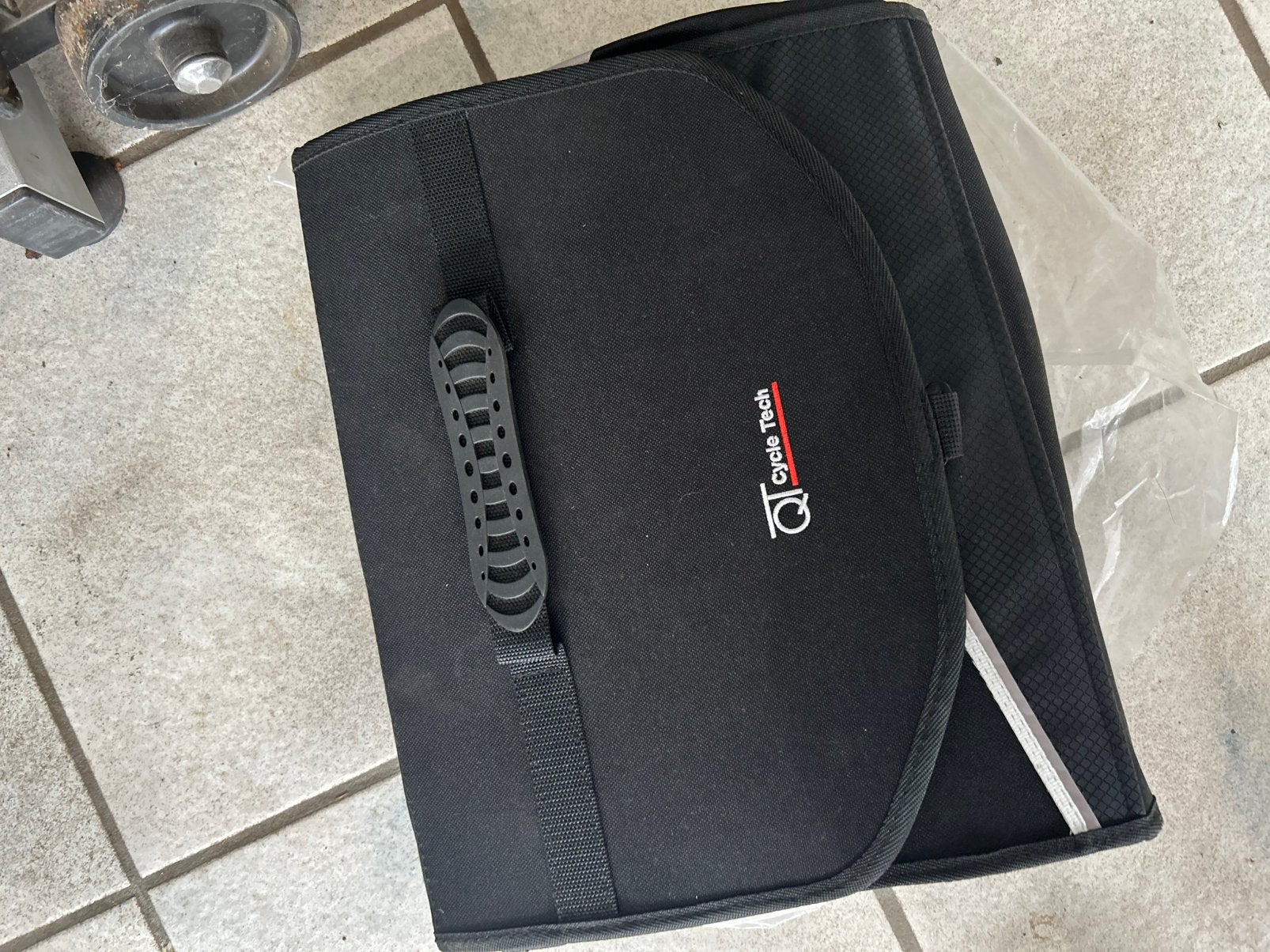 sac arrière/sacoche pour vélo Cycle Tech, Enlèvement, Comme neuf