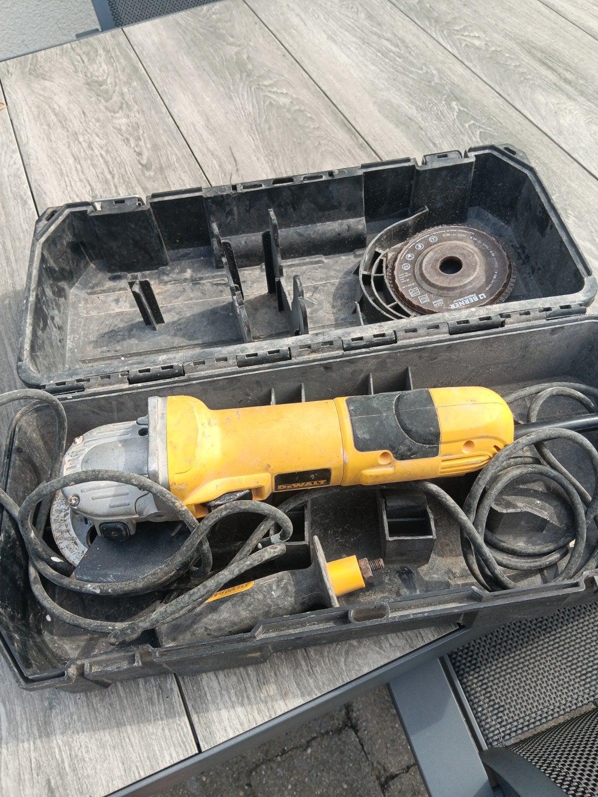 klein Dewalt slijpmachine, Ophalen