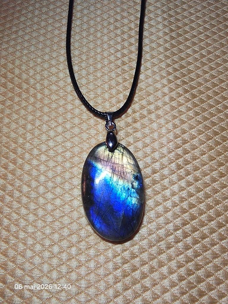 Beau pendentif en labradorite, Enlèvement, Neuf, Réglable