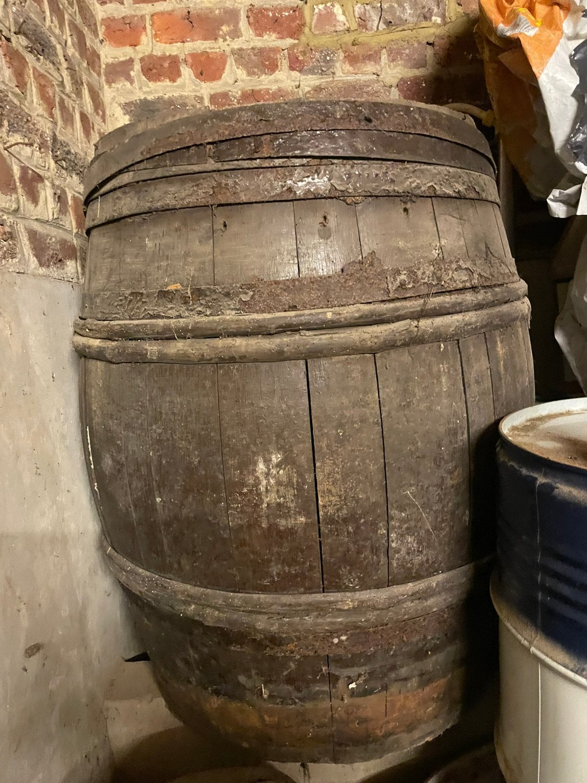 Tonneau à vin en bois, Enlèvement, Utilisé