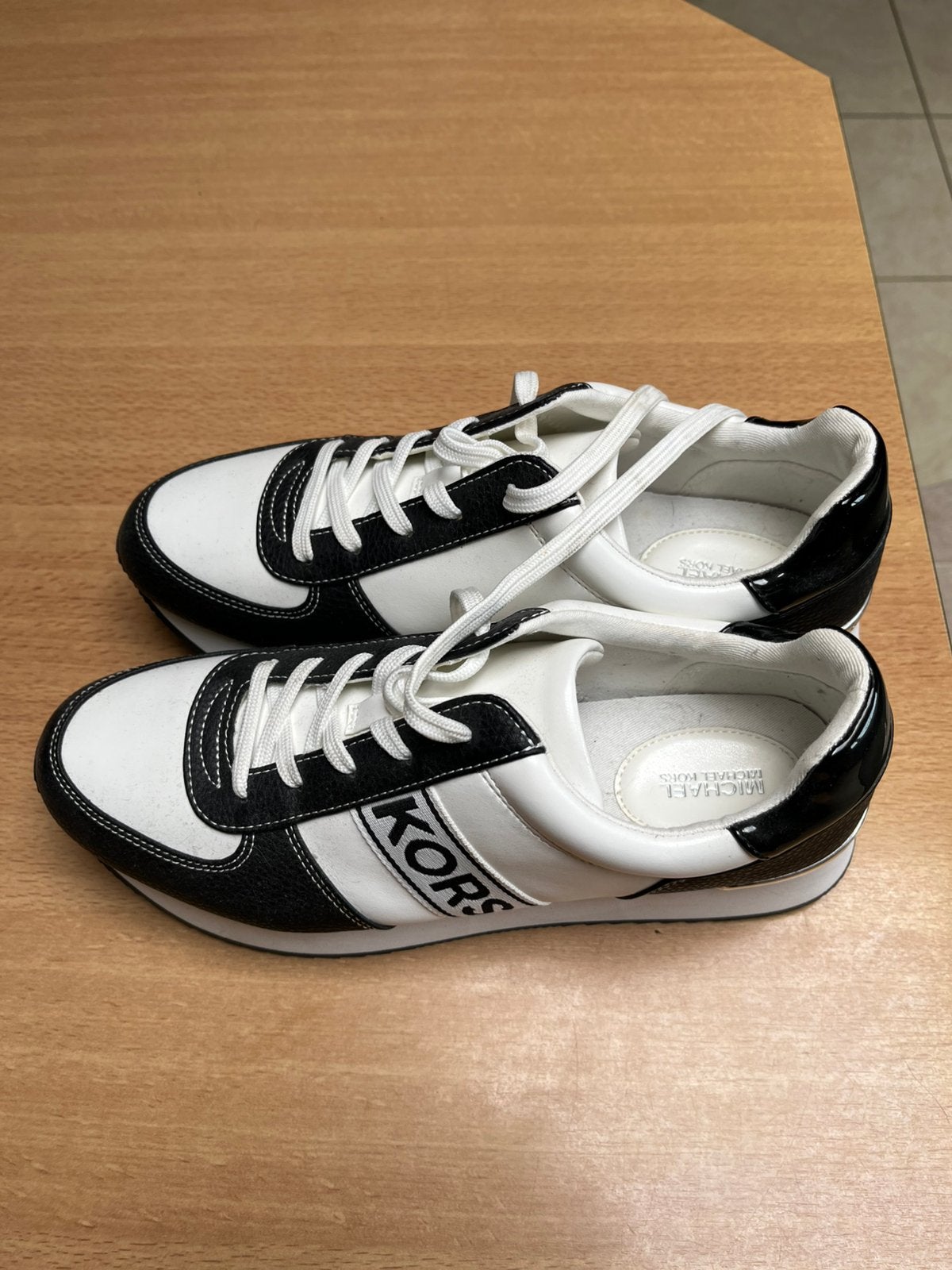 Michaël Kors, Neuf, Enlèvement ou Envoi, Sneakers et Baskets, Blanc