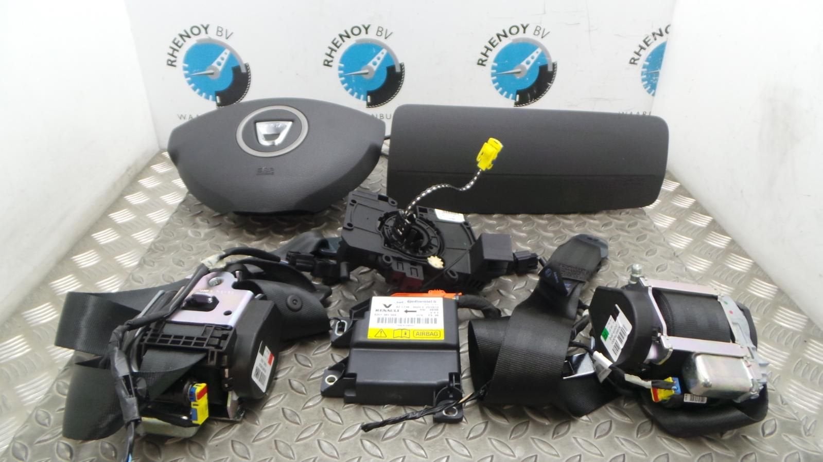 DACIA DUSTER AIRBAG SET 2012, Ophalen of Verzenden, Gebruikt, Stiba lid