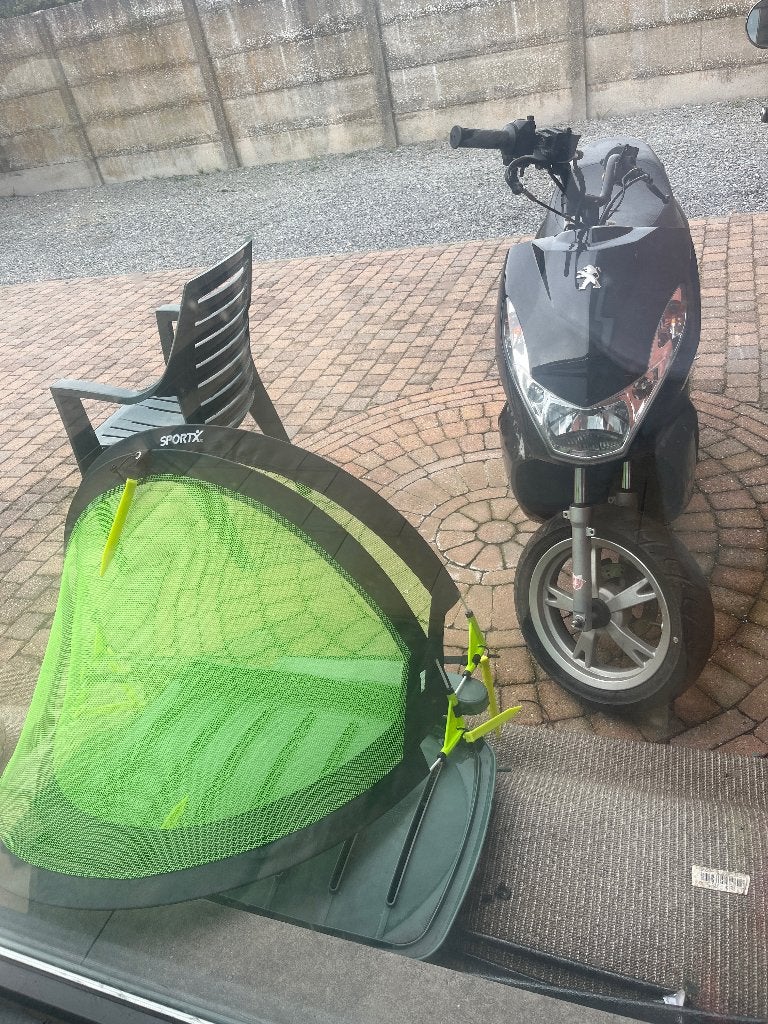 Peugeot kisbee voor stukken werkt niet geen papieren, Ophalen