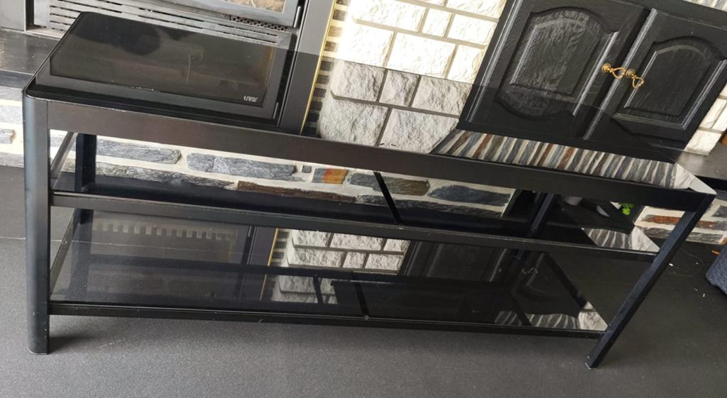 Meuble TV noir avec étagères en verre, Enlèvement, Comme neuf