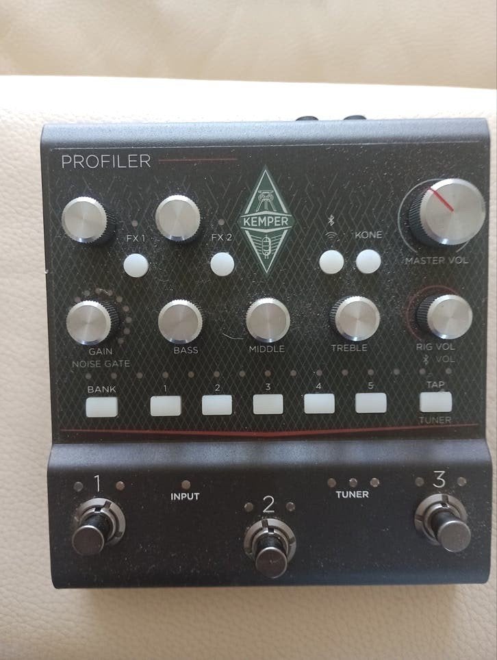 Joueur Kemper Profiler avec footswitch et niveaux 1, 2 et 3, Musique & Instruments, Enlèvement ou Envoi, Comme neuf, Volume