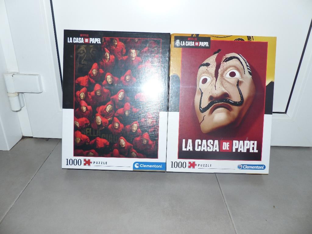 Puzzels Casa de Papel - 1000 stuks (2 verschillende), Ophalen of Verzenden, 500 t/m 1500 stukjes, Zo goed als nieuw, Legpuzzel