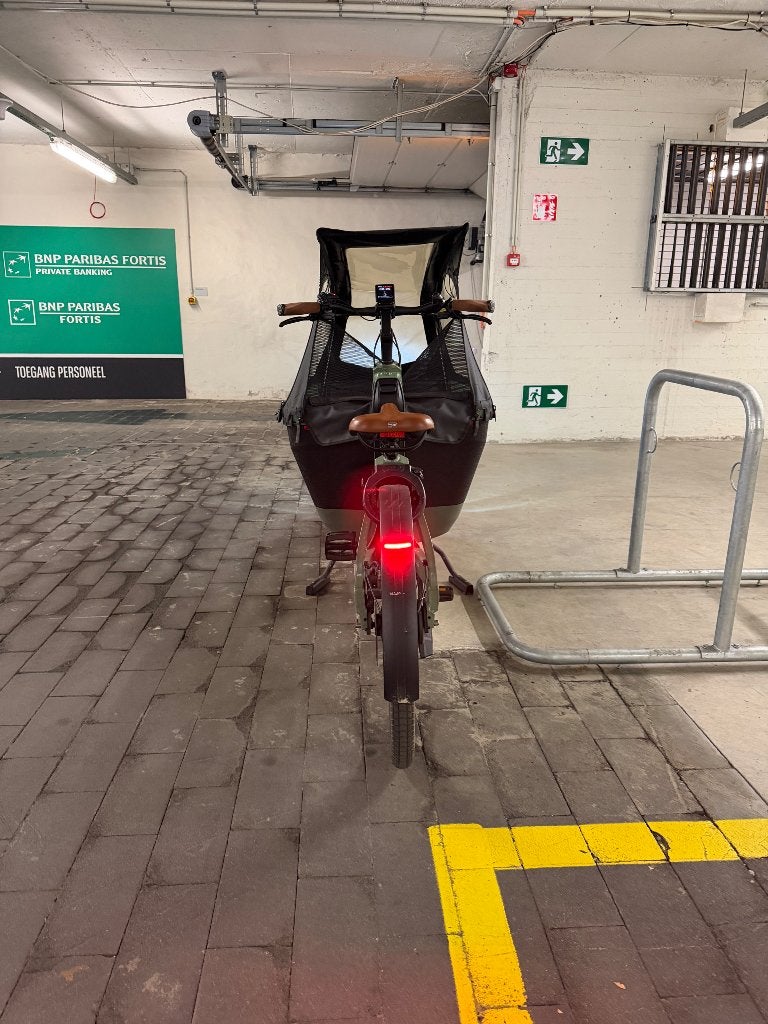 Lovend bakfiets mosgroen inclusief vele opties, Fietsen en Brommers, 3 kinderen, Zo goed als nieuw, Elektrisch, Schijfrem