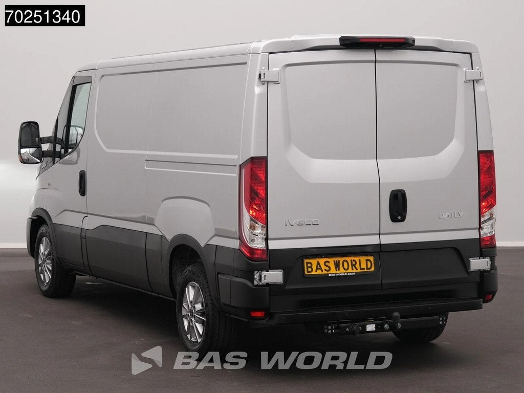 Iveco Daily 35S21 BPM VRIJ! 3.0L Automaat L2H1 210PK Laag Da, Neuf, Argent ou Gris, Achat, Euro 6