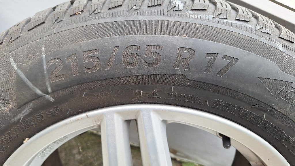 pneus d'hiver 215/65 R17, Autos : Pièces & Accessoires, Pneus et Jantes, Véhicule de tourisme, 17 pouces, Enlèvement