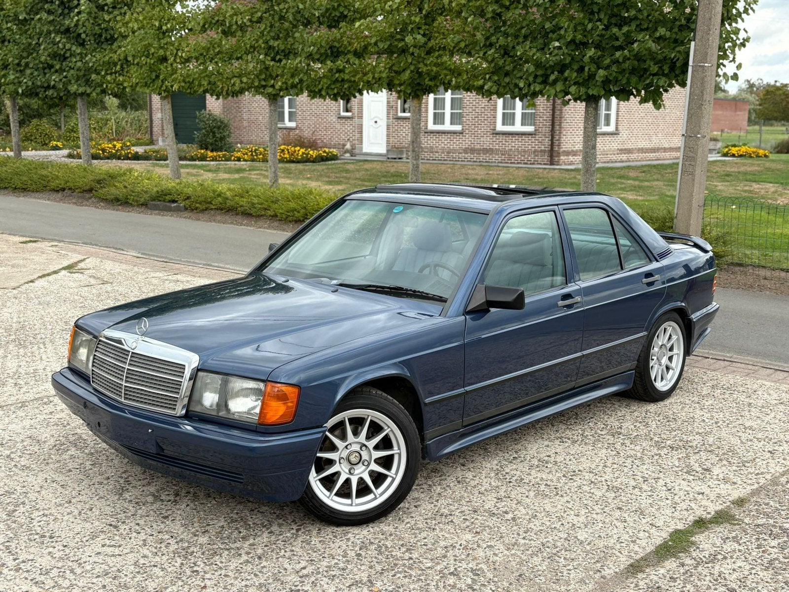 Mercedes 190 - W201 - Oldtimer - 2.0 Benzine - 1985 -Gekeurd, Auto's, 4 deurs, Achterwielaandrijving, Blauw, Grijs