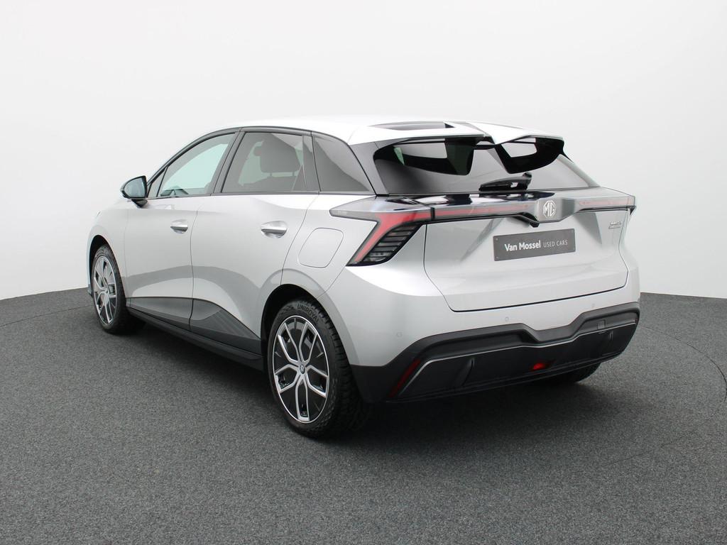 MG MG 4 64 kWh Luxury (automatique), Autos, MG, Argent ou Gris, 5 portes, 5 places, Automatique