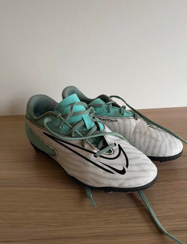 Voetbalschoenen Nike maat 35,5, Enlèvement, Utilisé