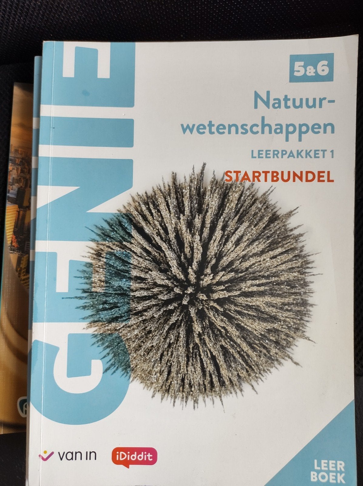 Genie Natuurwetenschappen 5 - leerboek 2u, Boeken, Ophalen of Verzenden, Nederlands