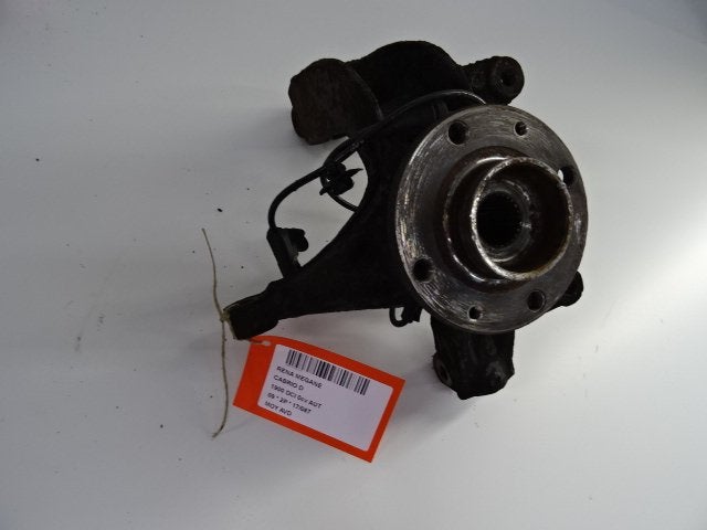 MOYEU DE ROUE AVANT DROIT Renault Megane II CC (EM), Renault, Utilisé, Peter-Huppertz-Straße 5
51063  Köln, DE, Dialog.deutschland@renault.de
