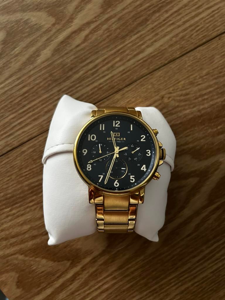 Tommy Hilfiger, Montre-bracelet, Autres marques, Comme neuf, Or