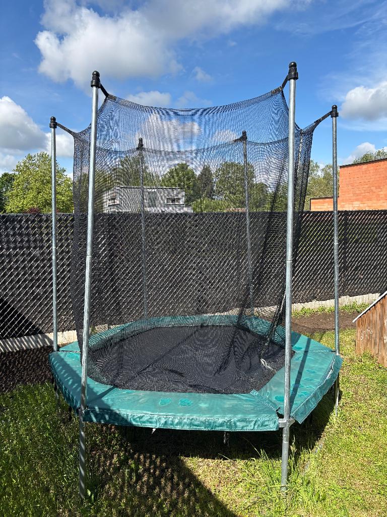 Trampoline 240 met veiligheidsnet + beschermhoes, Kinderen en Baby's, Speelgoed | Buiten | Trampolines, Ophalen, Gebruikt