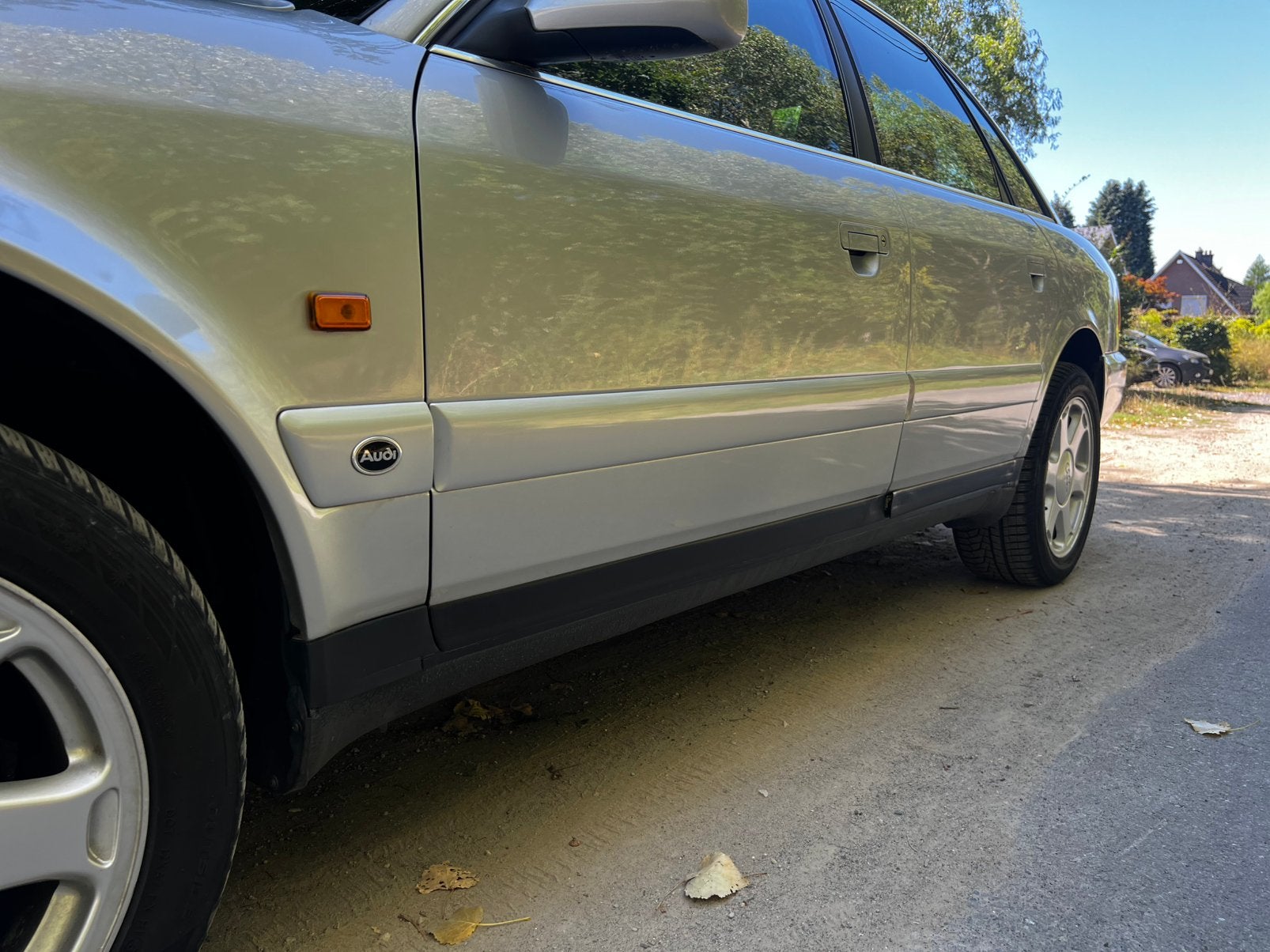 Mooie Audi oldtimer S6 4.2 V8 met 232 241 km, foto 9