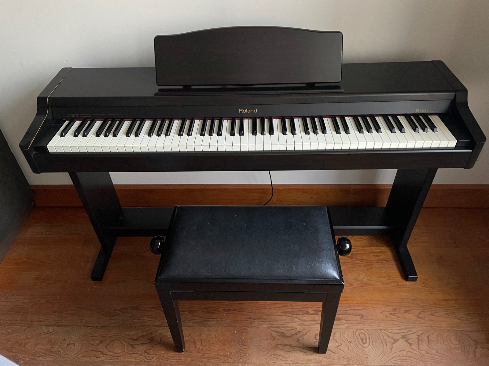 Digitale piano Roland R137R - zwart - 88 toetsen, Musique & Instruments, Enlèvement, Comme neuf, Noir, Piano