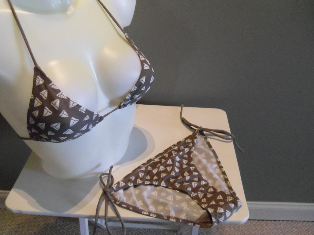 Bikini / small, Vêtements | Femmes, Vêtements de Bain & Maillots de Bain, Enlèvement, Neuf, Beige, Bikini
