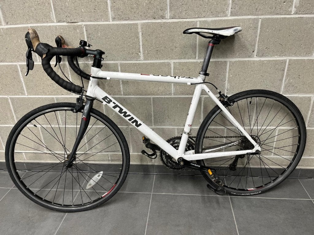 Vélo de course Junior, Vélos & Vélomoteurs, Vélos | Vélos pour enfant, B-Twin Decathlon, Frein sur jante, Enlèvement, Utilisé