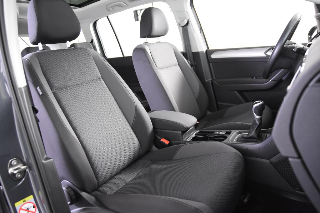 Volkswagen Touran 1.5TSi, Autos, Argent ou Gris, Achat, Entreprise, Entretenue par le concessionnaire