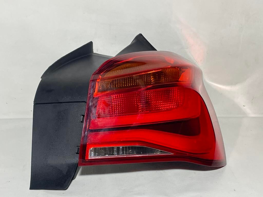 Feux arrière droit 7359018 BMW F20 LCI, Enlèvement, V, BMW, V