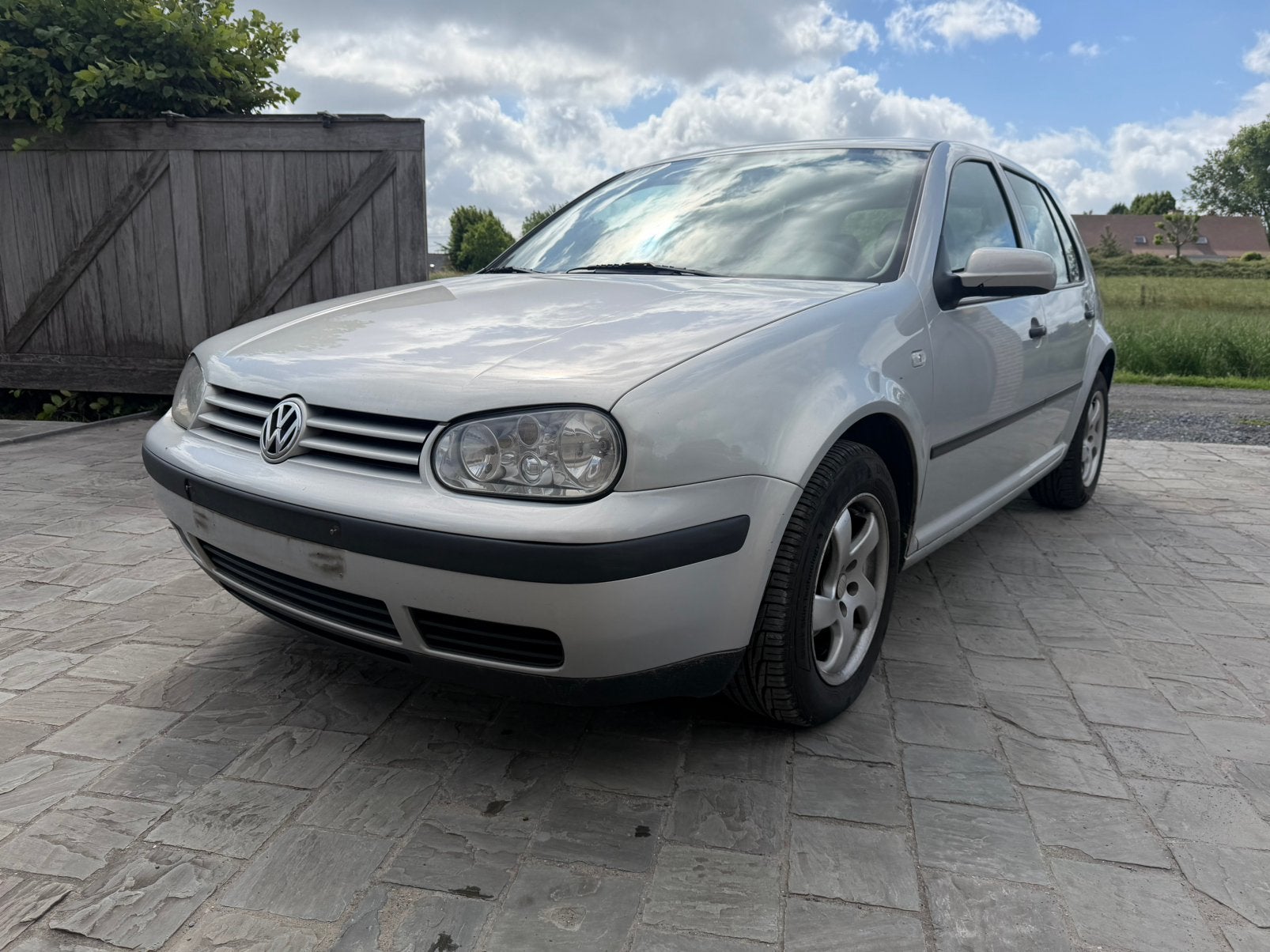 Volkswagen golf 4 1.9 sdi airco, Autos, Argent ou Gris, Achat, 50 kW, Boîte manuelle