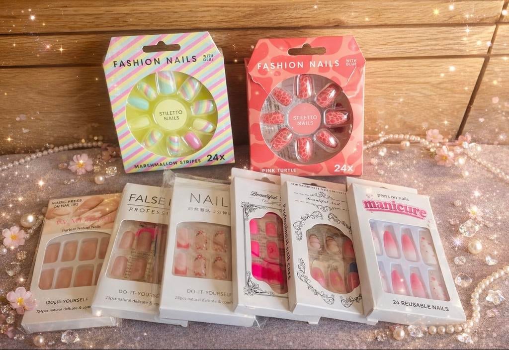 Lot de 8 paquets faux ongles press-on. Neufs., Neuf, Enlèvement ou Envoi, Rose, Mains et Ongles