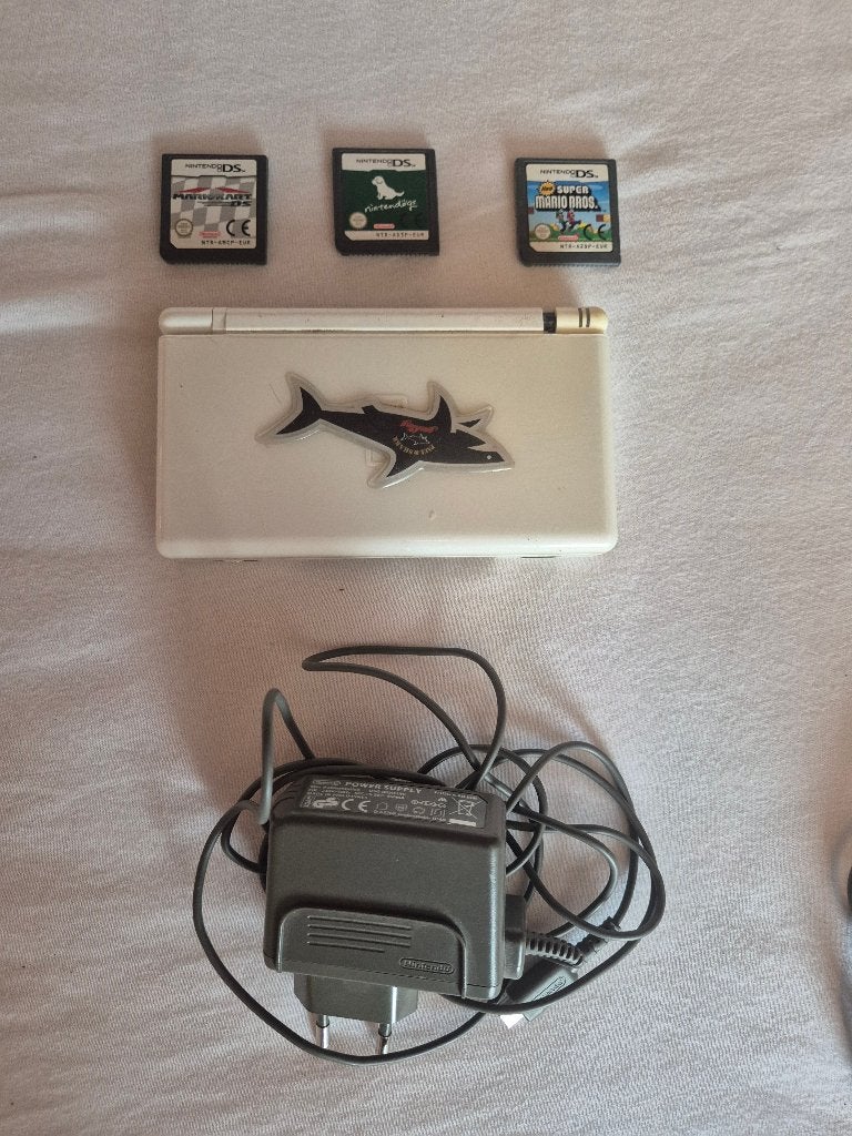 Nintendo DS Lite Polar White + oplader + 3 games — werkend, Wit, 2DS, Ophalen of Verzenden, Gebruikt