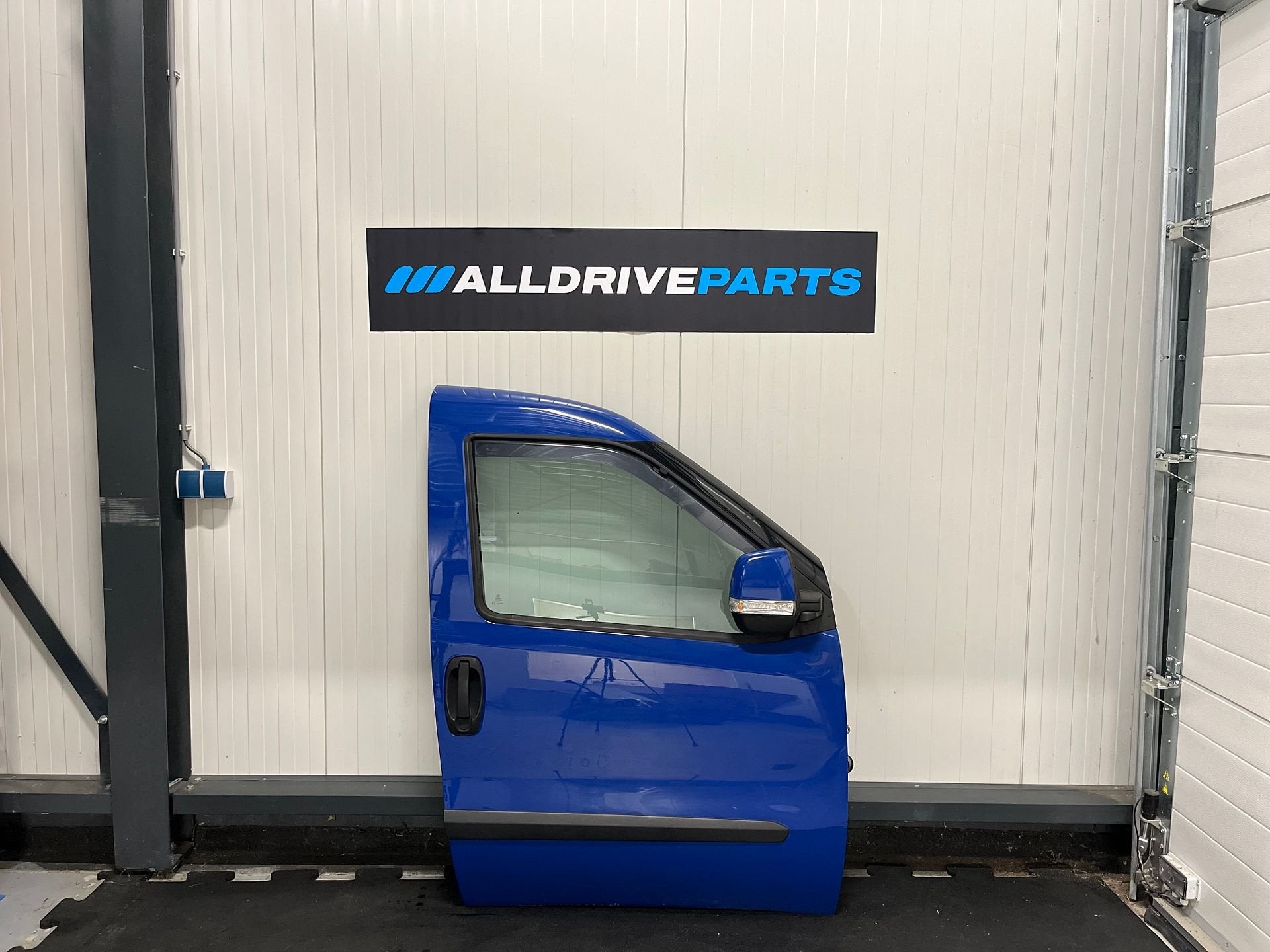 Opel Combo / Fiat Doblo Voorportier rechts blauw 95519731